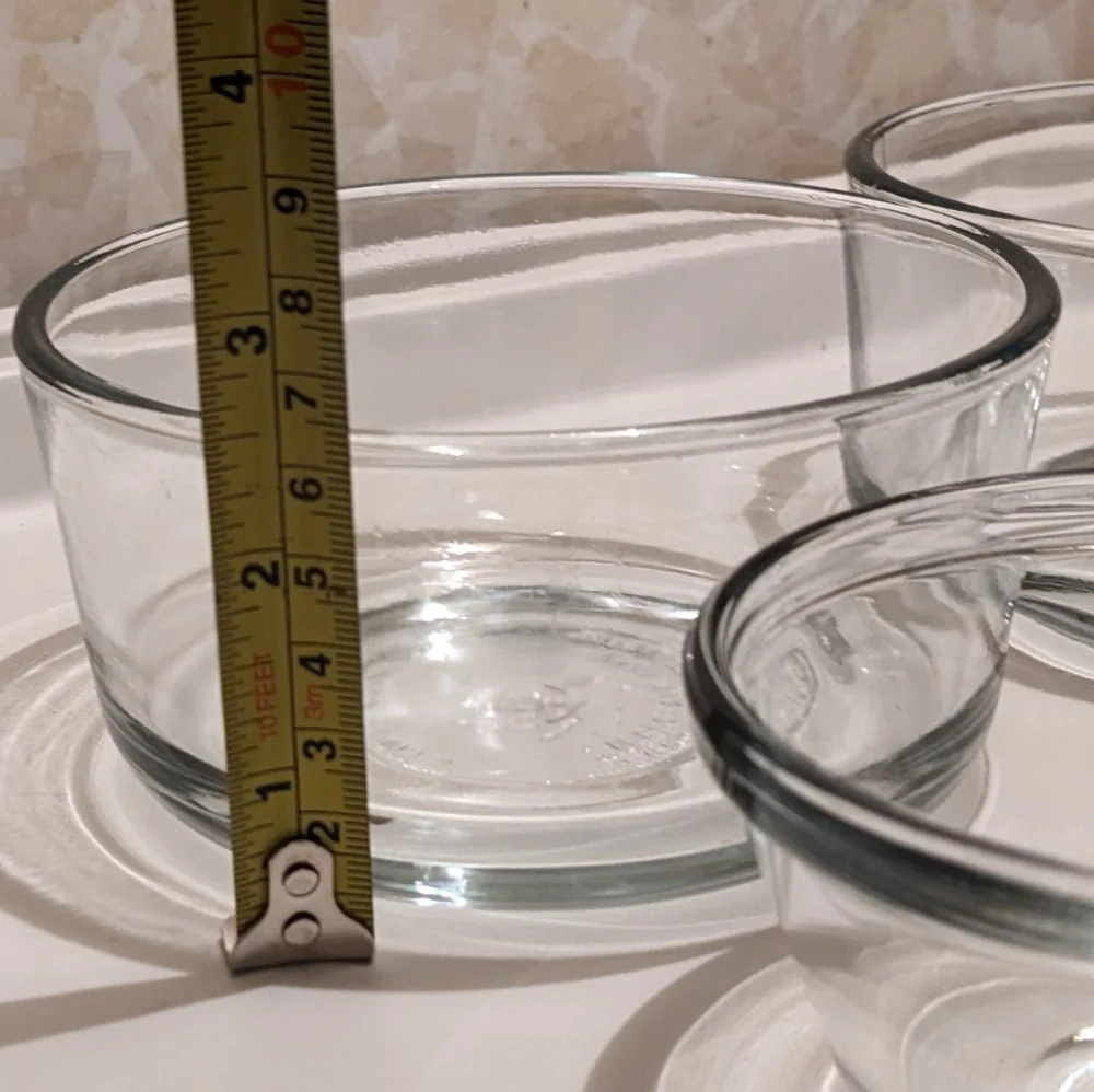 Anchor Hocking Clear Glass Bowls Set of 4